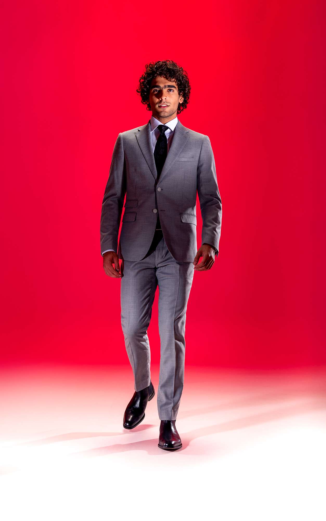 Saul_1953_Traje_Gris_2_baja_2024_5044_VC.jpg
